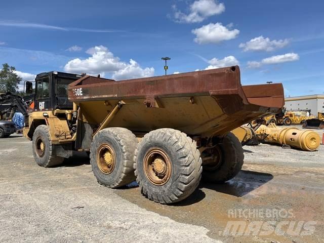 CAT D250E ساحبات مفصلية