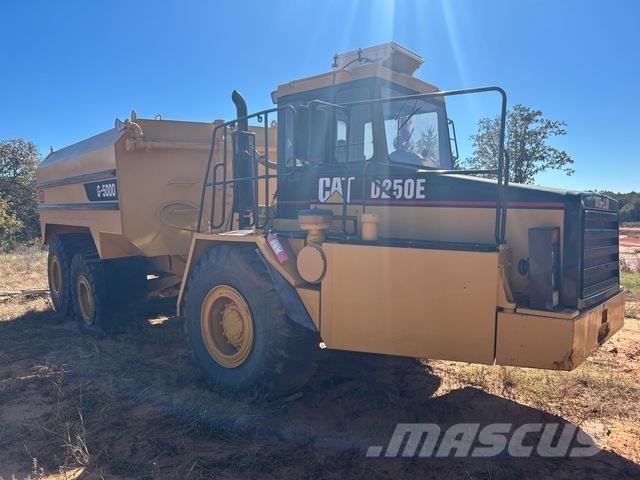 CAT D250E صهاريج مياه