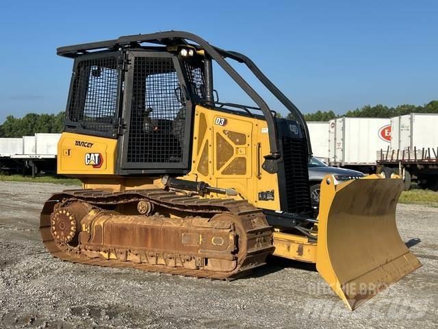 CAT D3 بلدوزرات مجنزرة