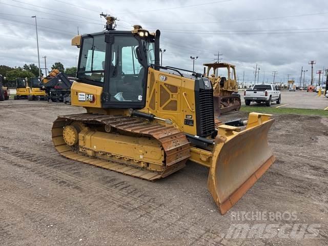 CAT D3 LGP بلدوزرات مجنزرة