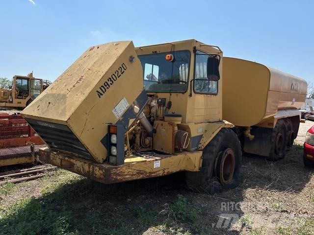 CAT D300D صهاريج مياه