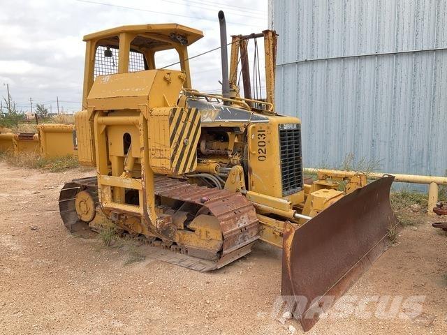 CAT D3G رافعات مد أنابيب