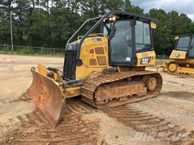 CAT D3K2 LGP بلدوزرات مجنزرة