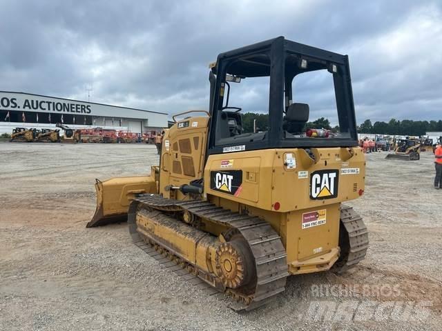 CAT D3K2 XL بلدوزرات مجنزرة