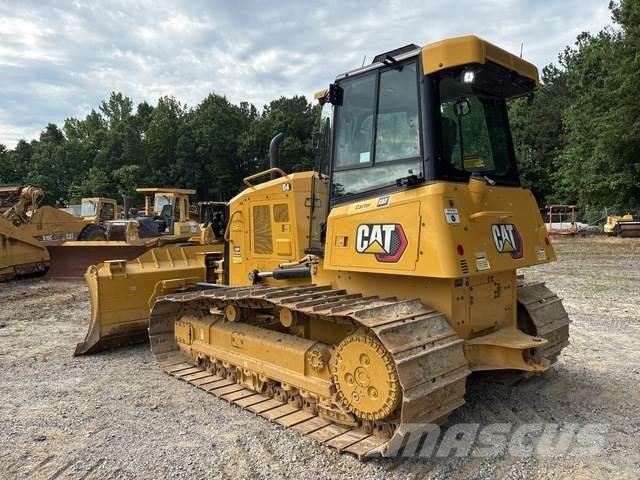 CAT D4 LGP بلدوزرات مجنزرة