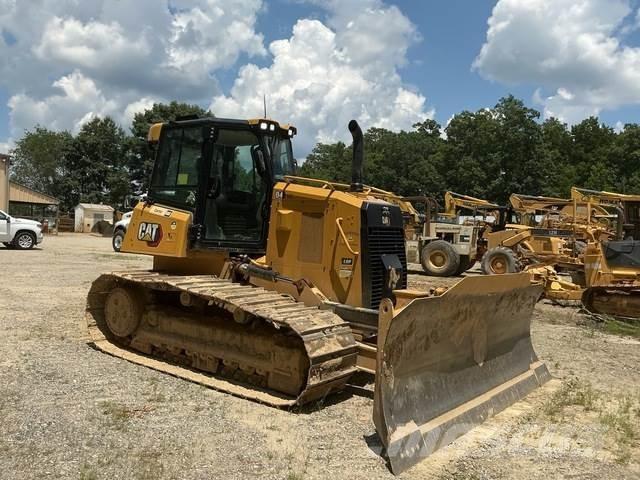 CAT D4 LGP بلدوزرات مجنزرة