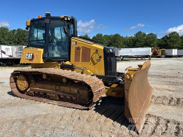 CAT D4 LGP بلدوزرات مجنزرة