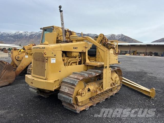 CAT D4E رافعات مد أنابيب