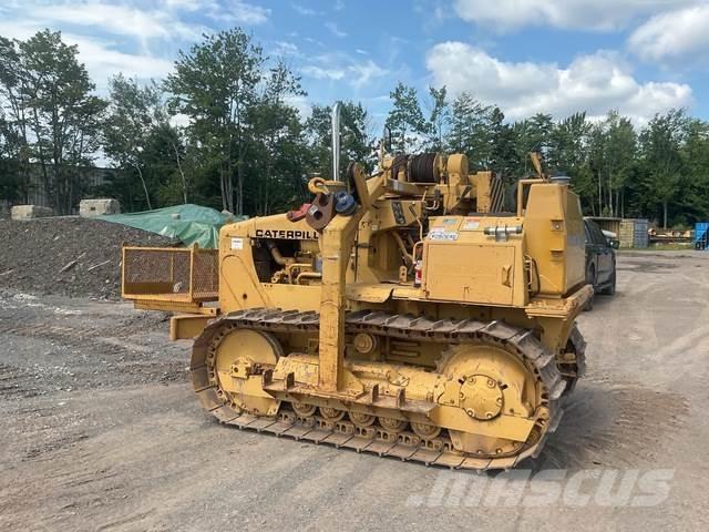 CAT D4E 20 رافعات مد أنابيب