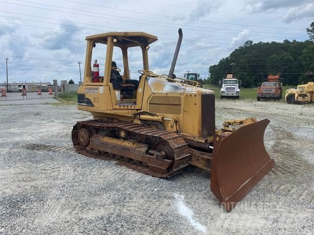 CAT D4G XL بلدوزرات مجنزرة