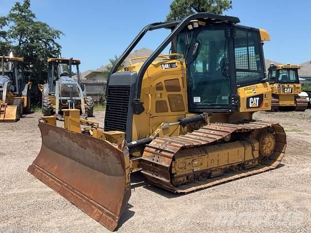 CAT D4K2 LGP بلدوزرات مجنزرة