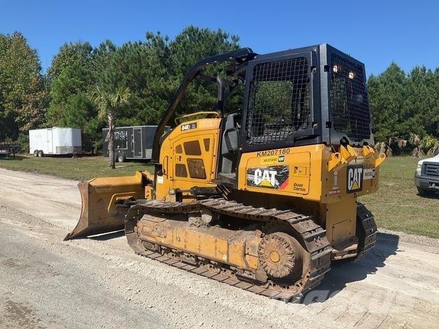 CAT D4K2 XL بلدوزرات مجنزرة