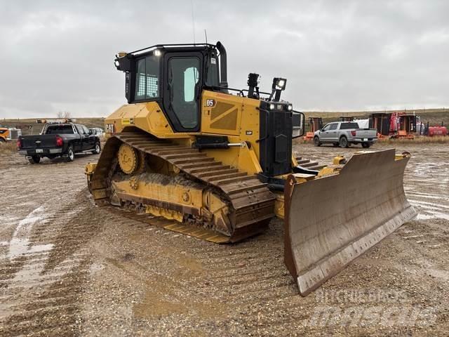 CAT D5 LGP بلدوزرات مجنزرة