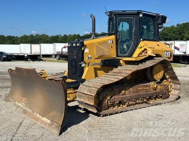 CAT D5 LGP بلدوزرات مجنزرة