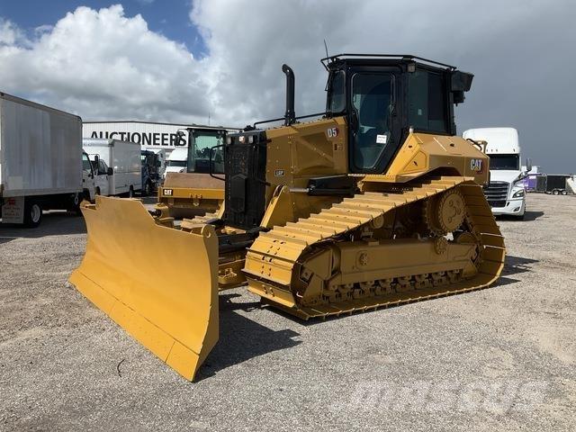 CAT D5 LGP بلدوزرات مجنزرة