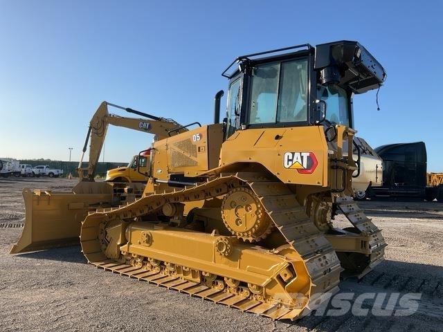 CAT D5 LGP بلدوزرات مجنزرة
