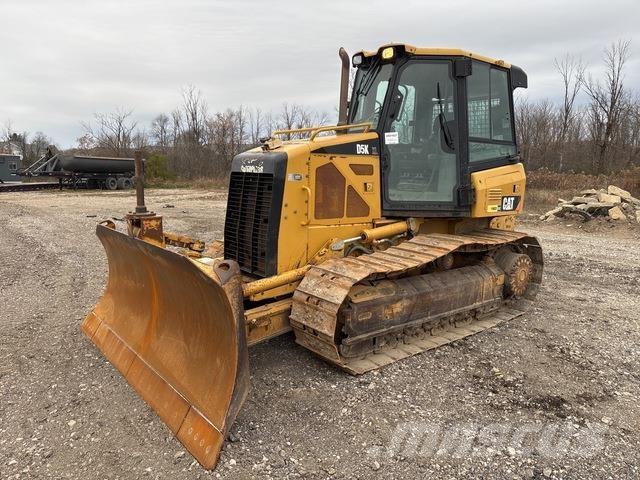 CAT D5K XL بلدوزرات مجنزرة