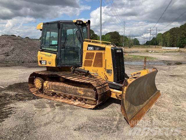CAT D5K2 LGP بلدوزرات مجنزرة