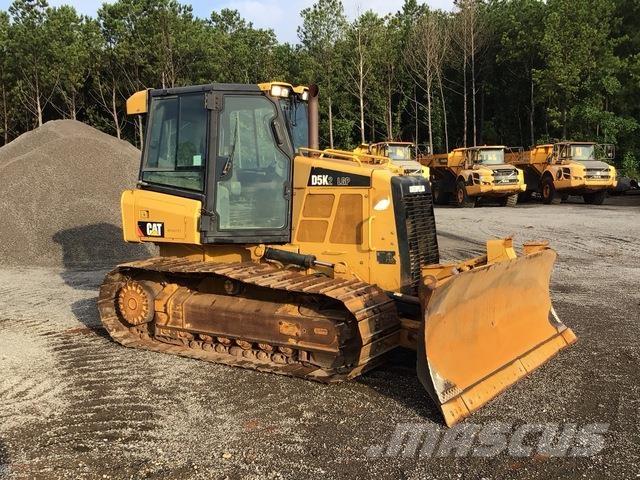 CAT D5K2 LGP بلدوزرات مجنزرة
