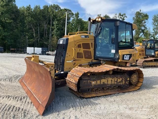 CAT D5K2 LGP بلدوزرات مجنزرة
