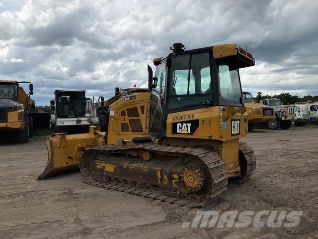 CAT D5K2 LGP بلدوزرات مجنزرة