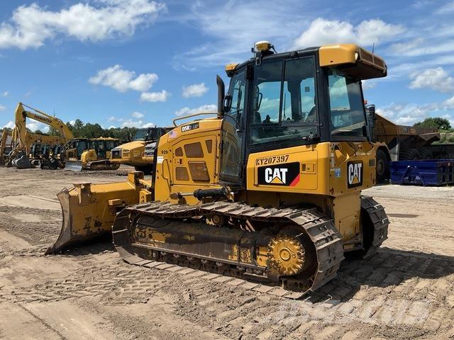 CAT D5K2 LGP بلدوزرات مجنزرة