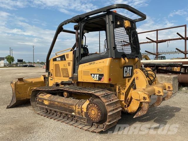 CAT D5K2 XL بلدوزرات مجنزرة