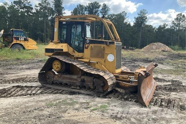 CAT D5M LGP بلدوزرات مجنزرة