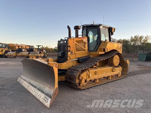 CAT D6 XE LGP بلدوزرات مجنزرة