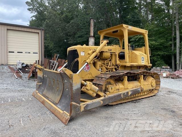 CAT D6D بلدوزرات مجنزرة