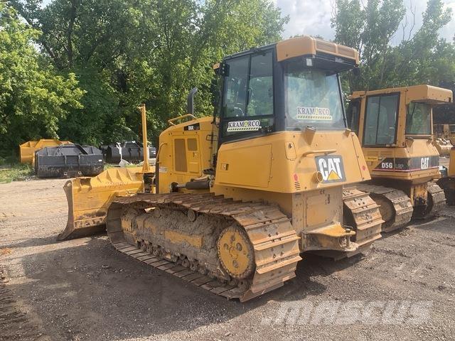 CAT D6K2 LGP بلدوزرات مجنزرة