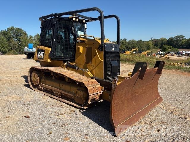 CAT D6K2 XL بلدوزرات مجنزرة