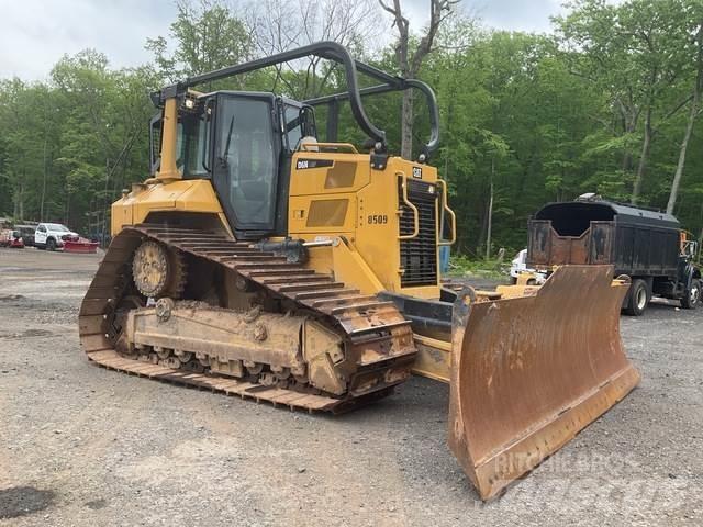 CAT D6N LGP بلدوزرات مجنزرة