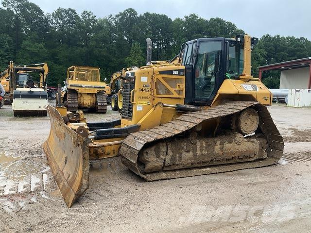CAT D6N LGP بلدوزرات مجنزرة