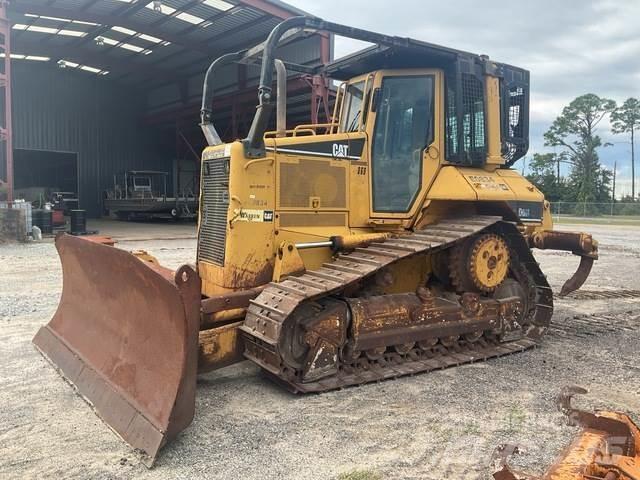CAT D6N XL بلدوزرات مجنزرة