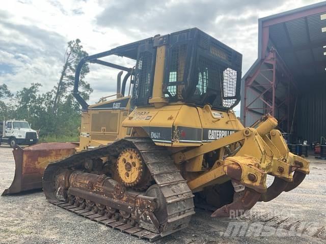 CAT D6N XL بلدوزرات مجنزرة