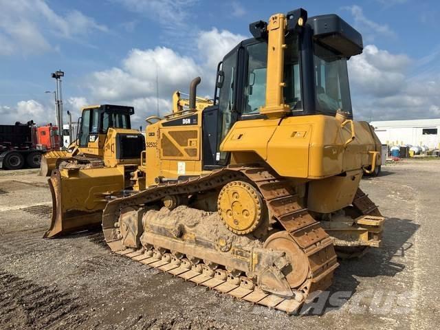 CAT D6N XL بلدوزرات مجنزرة