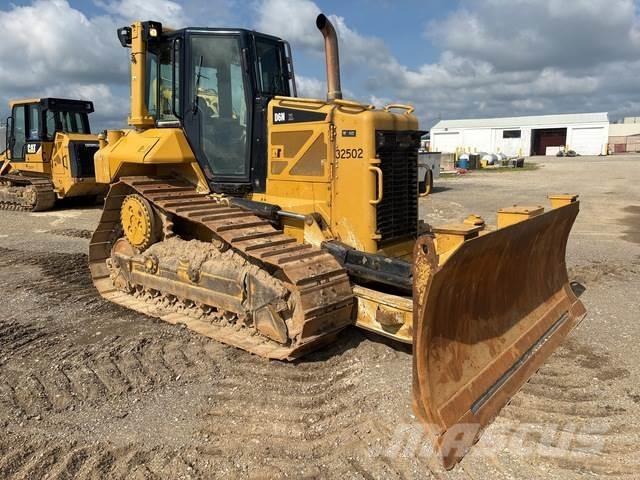 CAT D6N XL بلدوزرات مجنزرة