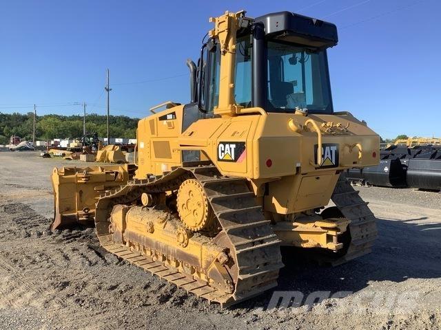 CAT D6N XL بلدوزرات مجنزرة