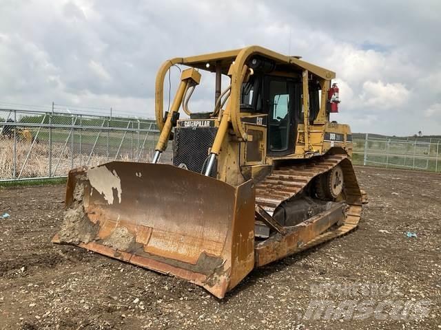 CAT D6R بلدوزرات مجنزرة