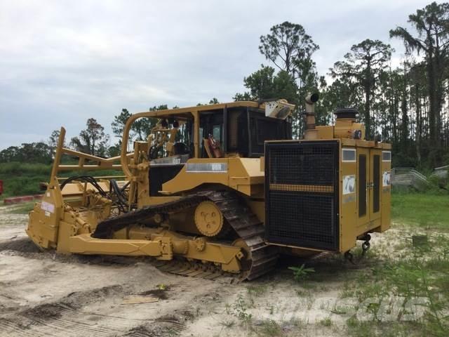 CAT D6R بلدوزرات مجنزرة