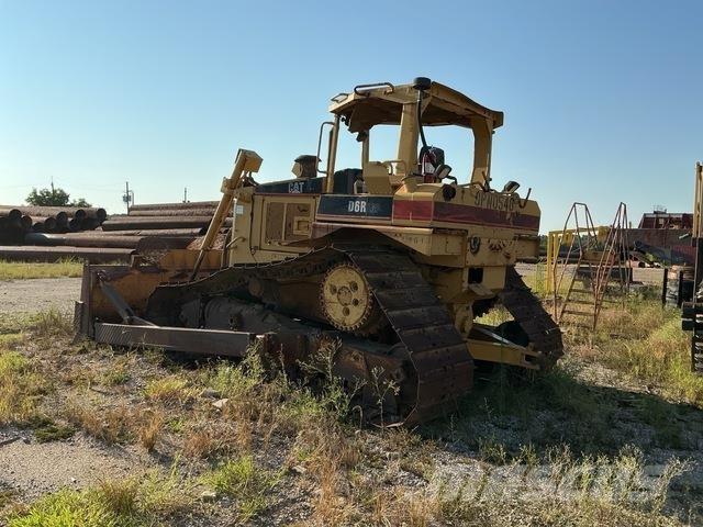 CAT D6R بلدوزرات مجنزرة