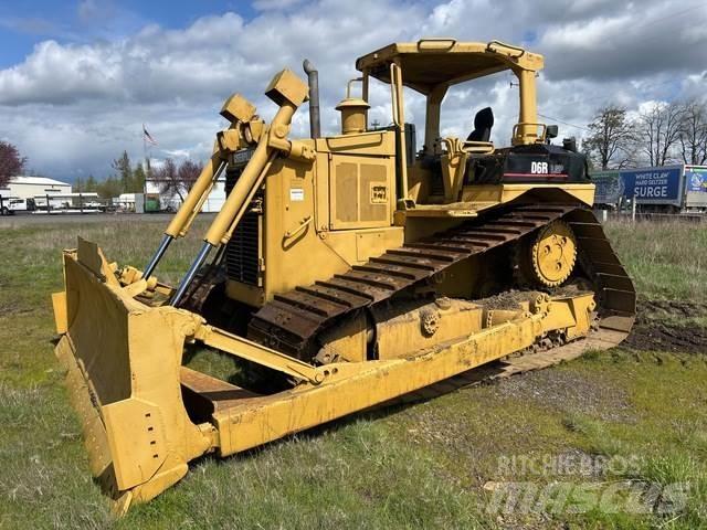 CAT D6R LGP بلدوزرات مجنزرة
