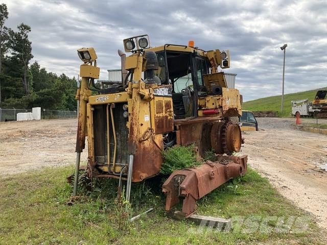 CAT D6R LGP بلدوزرات مجنزرة