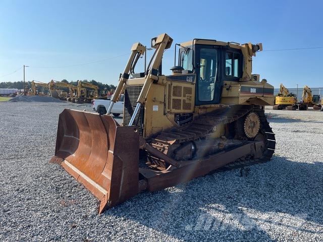 CAT D6R XL بلدوزرات مجنزرة