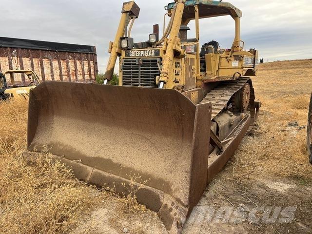 CAT D6R XL بلدوزرات مجنزرة