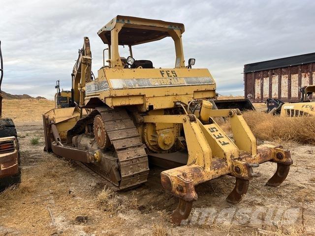 CAT D6R XL بلدوزرات مجنزرة