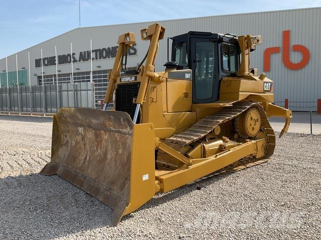 CAT D6T بلدوزرات مجنزرة