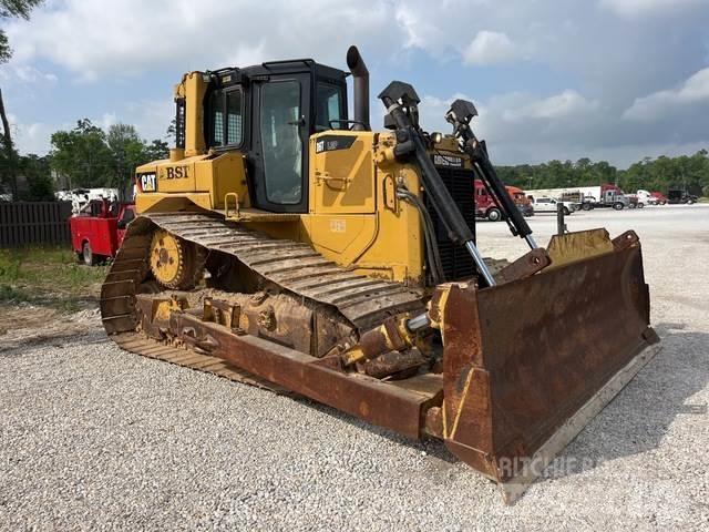 CAT D6T LGP بلدوزرات مجنزرة