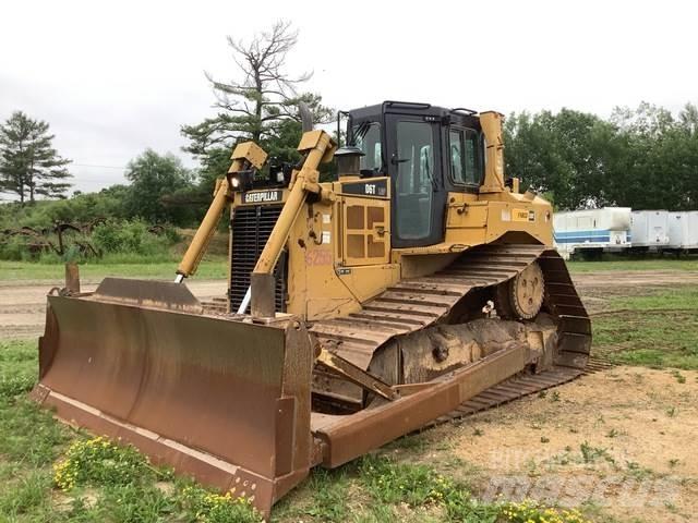 CAT D6T LGP بلدوزرات مجنزرة